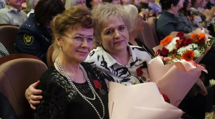 В Брянске чествуют женщин, удостоенных высших государственных наград