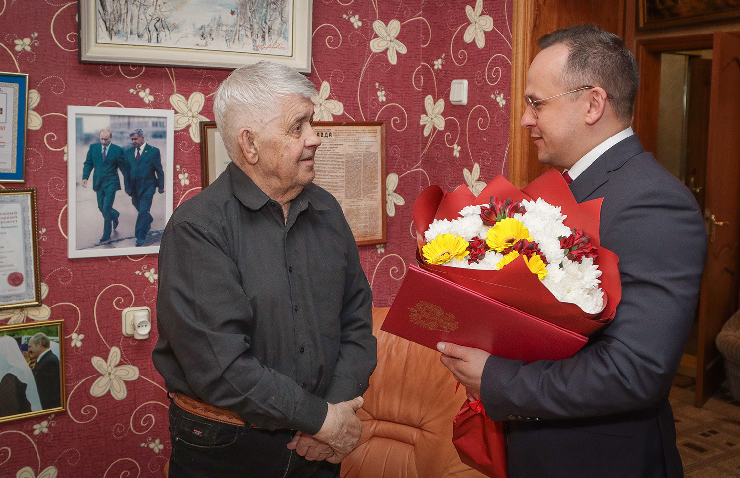 Юрия Лодкина с днем рождения поздравил Денис Семëнов