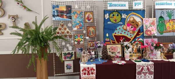 В Севском культурно-досуговом центре начала работу уникальная выставка