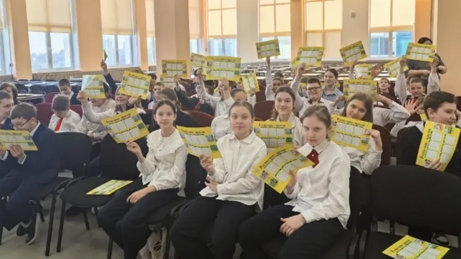 Брянские энергетики напомнили школьникам о правилах электробезопасности