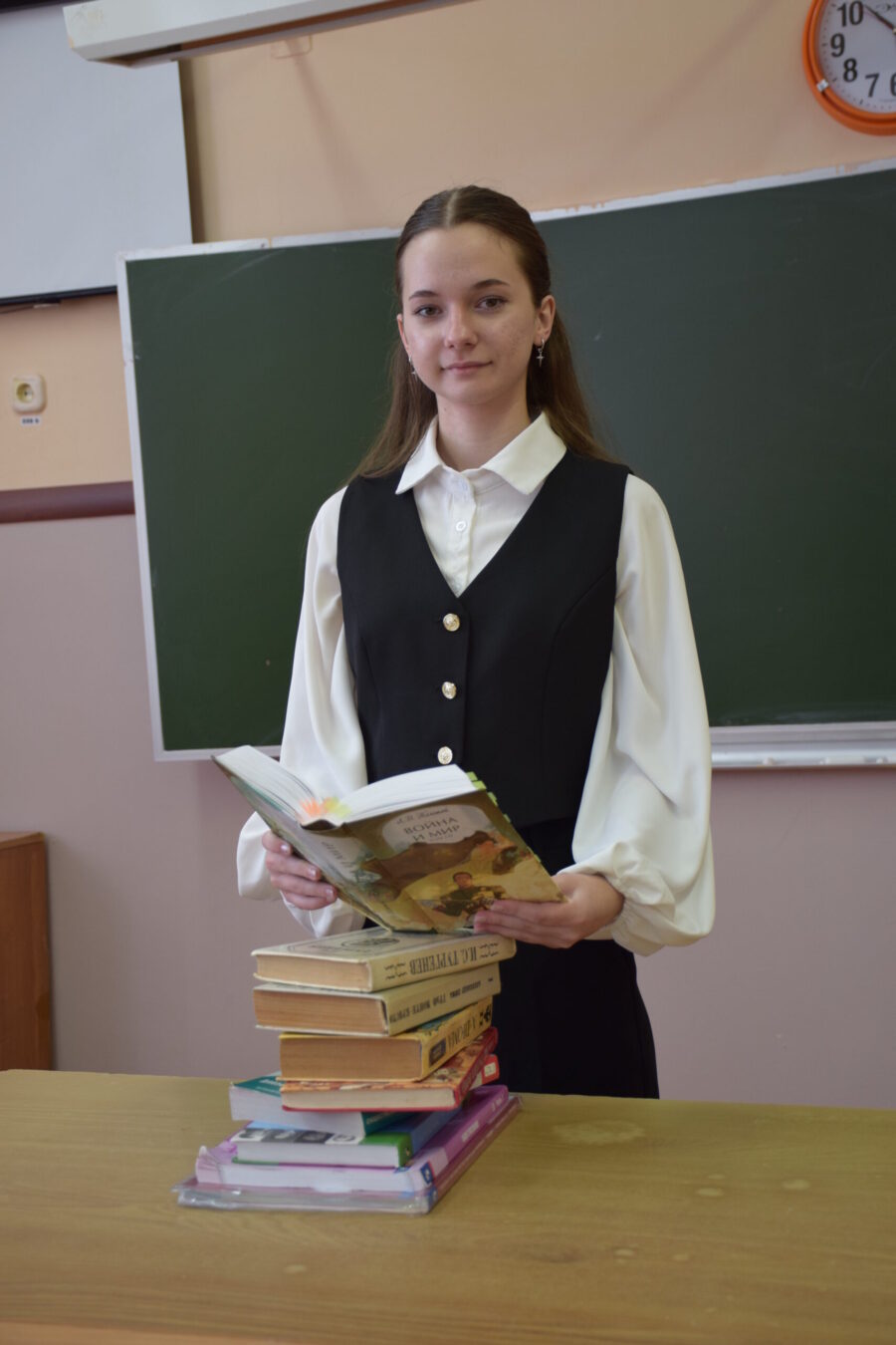 Стипендиатка из поселка Климово рассказала об учебе и увлечениях