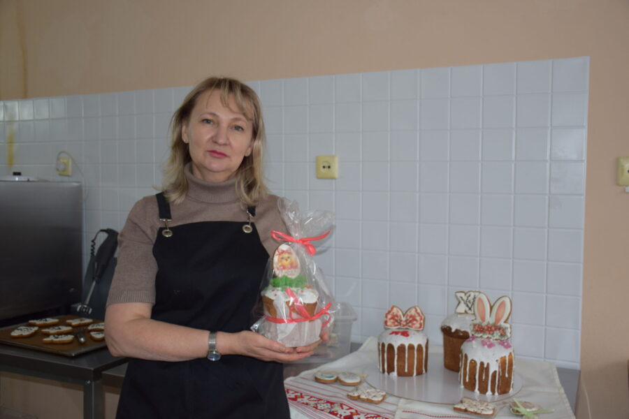 Климовчанка Елена Слинько рассказала о своём пути кондитера