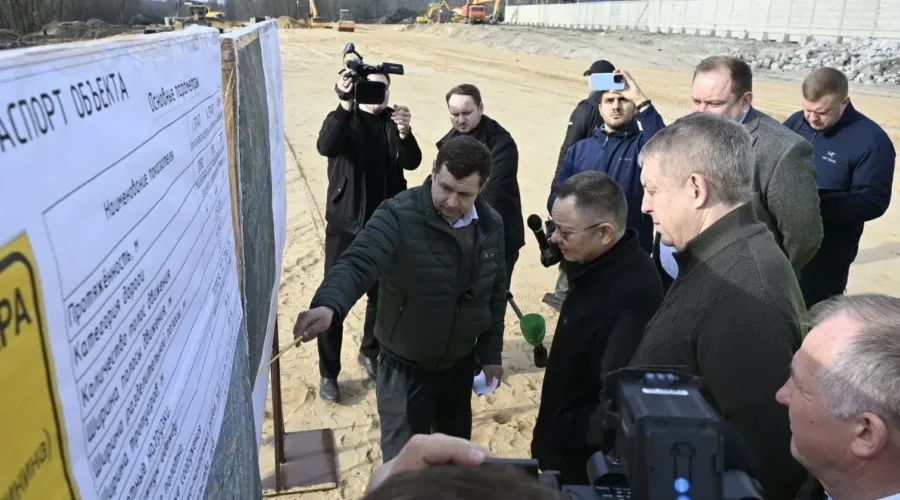 На Брянщину с рабочим визитом приехал министр строительства и ЖКХ Ирек Файзуллин