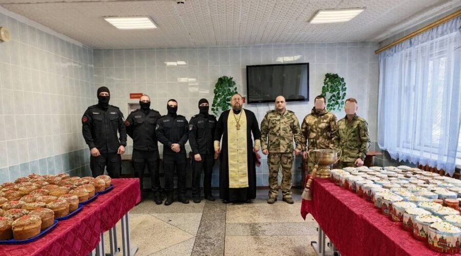 Пасхальные куличи от брянских поваров Росгвардии испекли для бойцов на границе