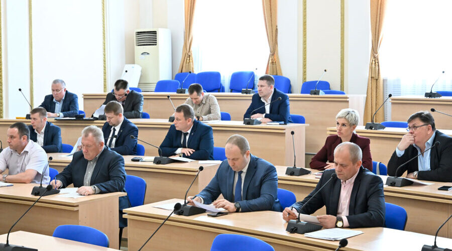 В Правительстве Брянской области прошло совещание комиссии по вопросам безопасности на дорогах