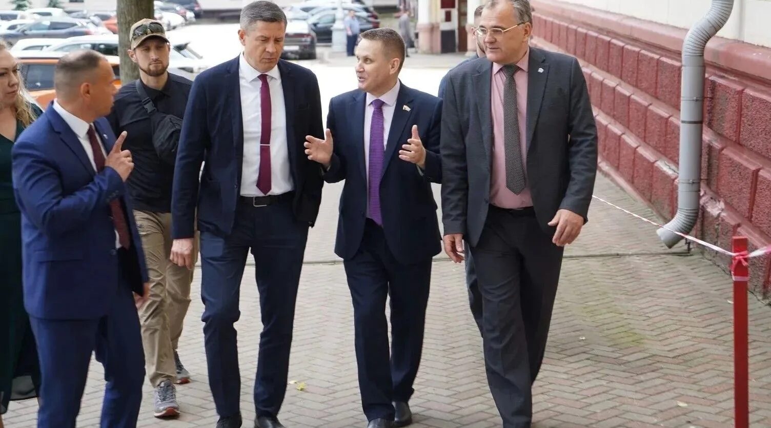 Егор Ковальчук посетил Брянскую областную библиотеку