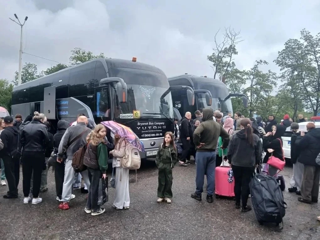В Брянскую область приехали дети из подшефной Брянки