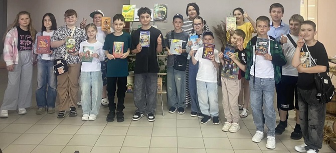 О современных писателях — юным климовчанам