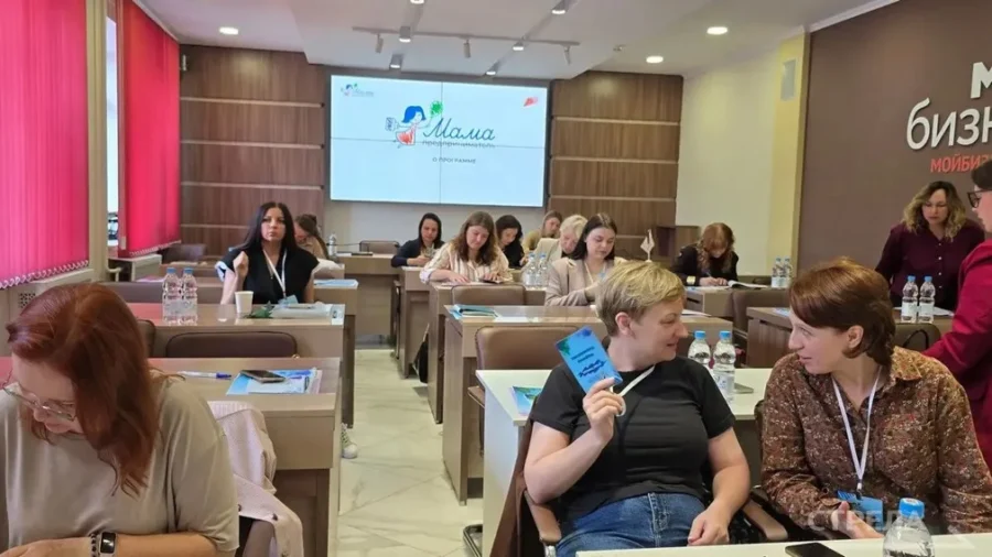 В Брянске стартовало обучение  «Мама — предприниматель»