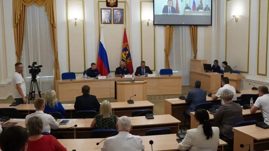 В брянских детских лагерях стартуют тематические смены «Юный следователь»