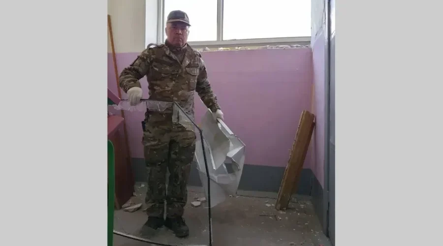 Добровольцы «БАРС‑Брянск» помогают устранять последствия обстрела жилого дома