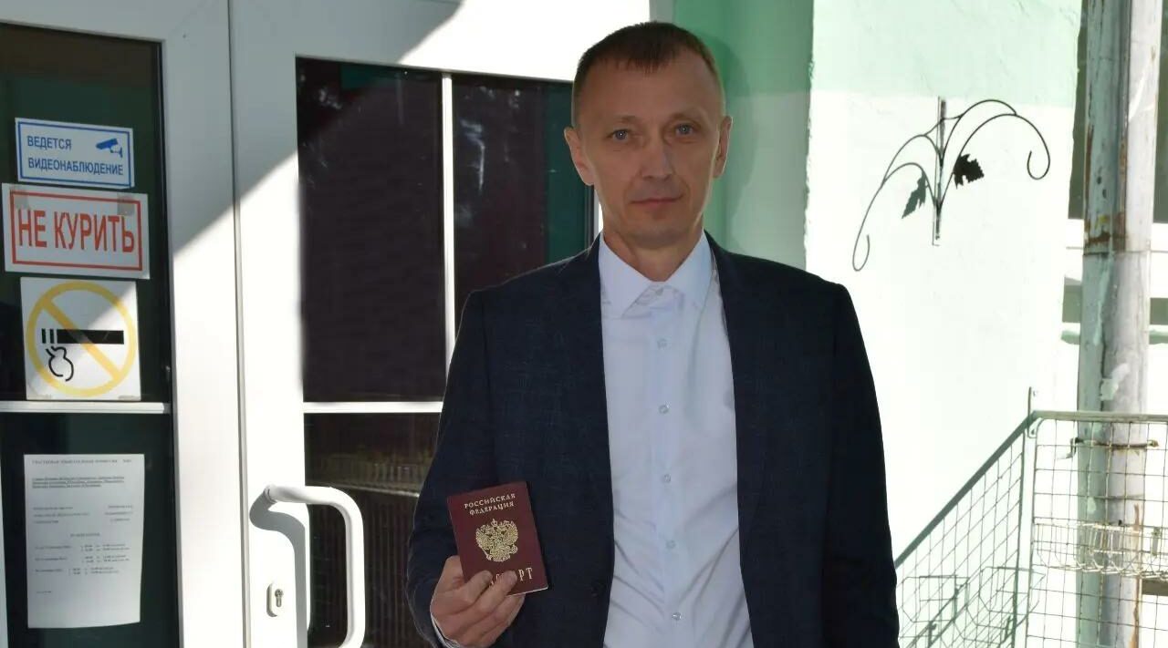 Глава Климовского района проголосовал на своём избирательном участке