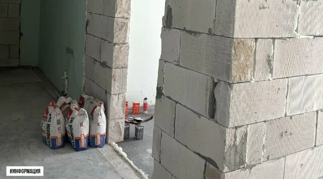 В Навлинской центральной районной больницы готовят кабинет для нового томографа