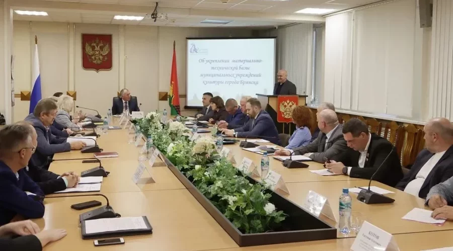 В Володарском районе Брянска модернизируют две библиотеки