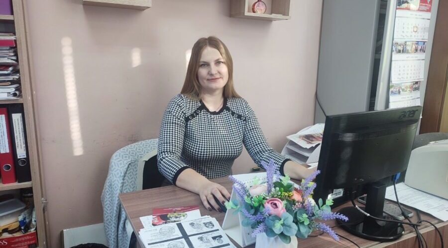 История успеха: Как нацпроект «Кадры» помог найти работу мечты жительнице Комаричского района