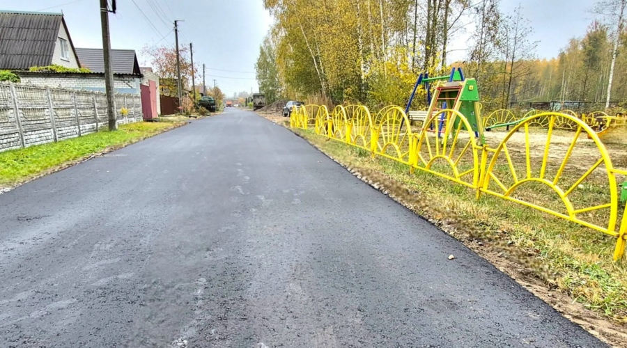 На Брянщине в Сельцо продолжаются дорожные работы